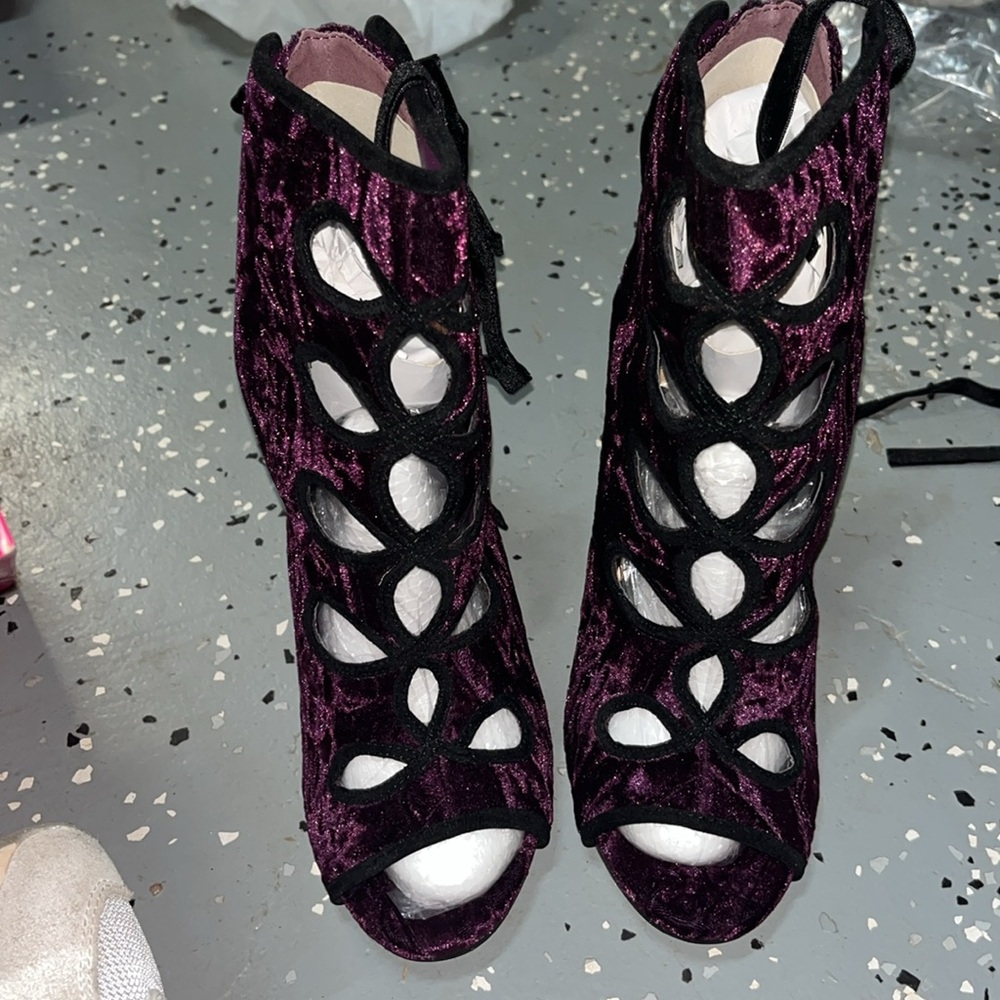 Shoe Dazzle heels - Picture 2 of 4